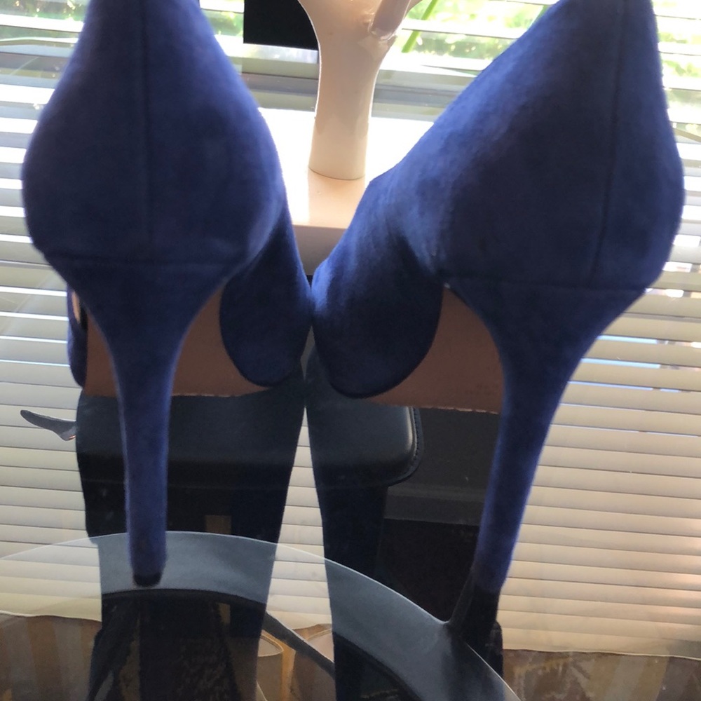 Shoes - Picture 3 of 5